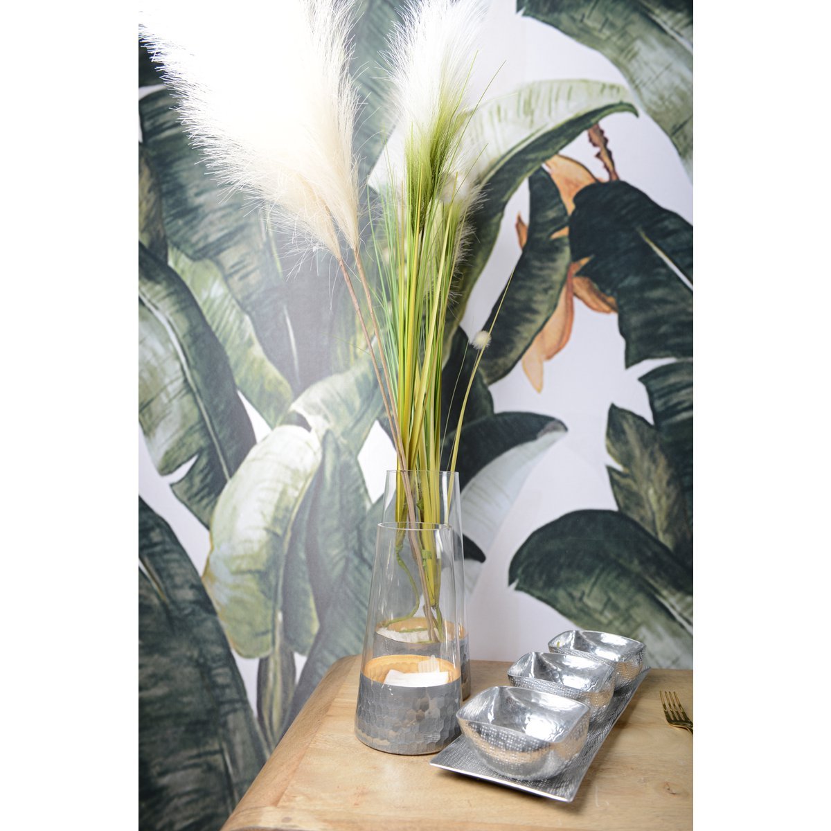 Transparent and silver conical vase H22CM