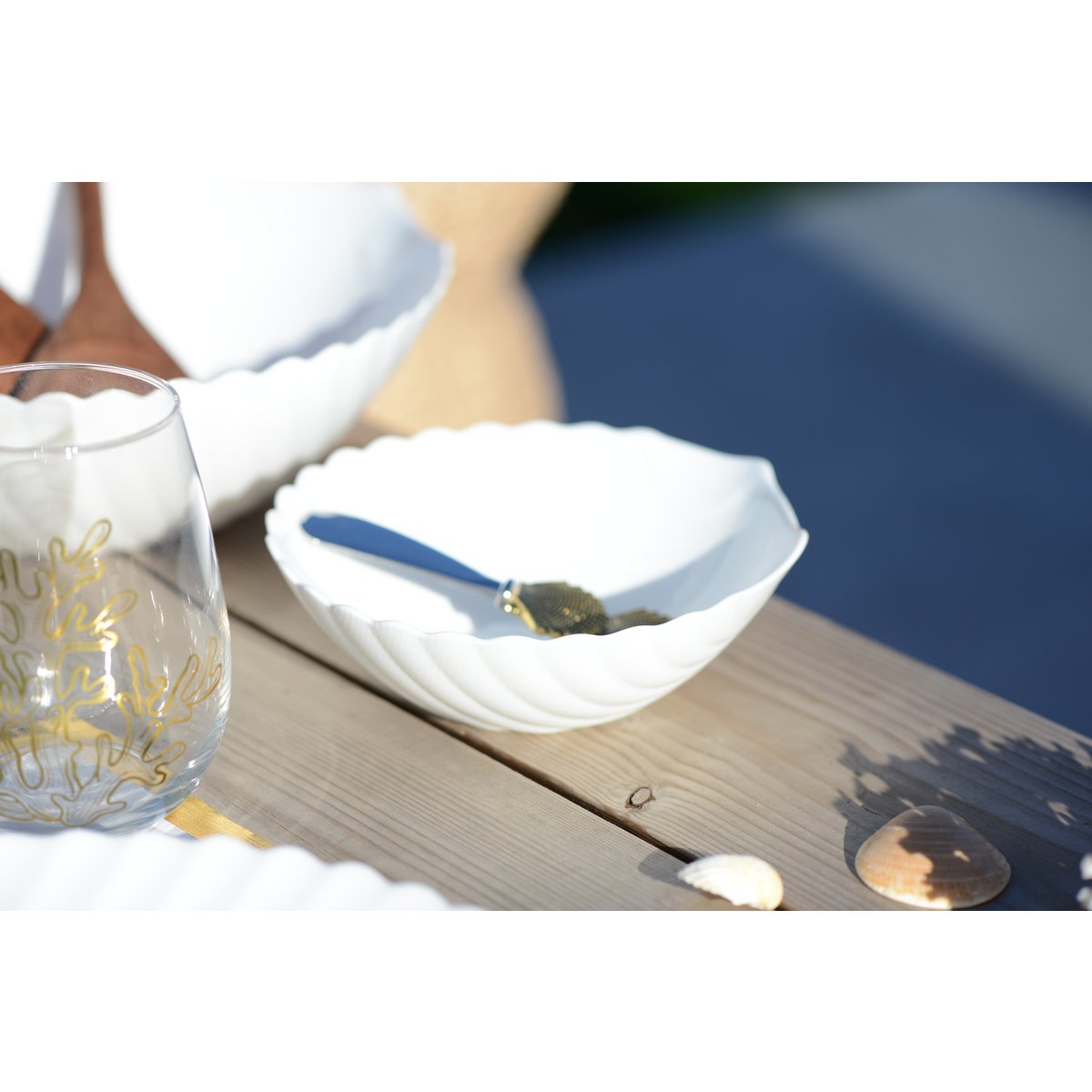 WEISSE MUSCHELTASSE 13,3 CM