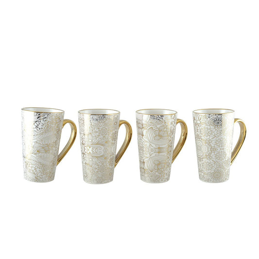 WEISSE BECHER MIT ABSTRAKTEM DESIGN – 4ER-SET
