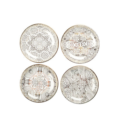 Weiße Tassen mit abstraktem Design – 4er-Set