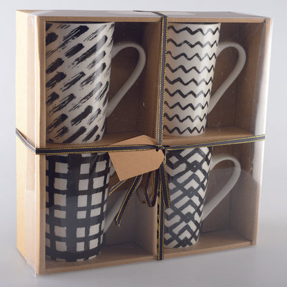 SET OF 4 CUPS 450ML BLACK &amp; WHITE