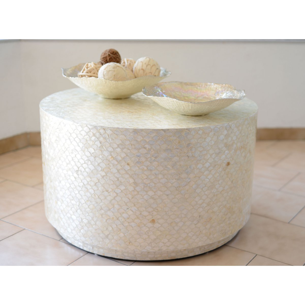 TISCH BASSE BLANCHE NACREE 76X76X44CM