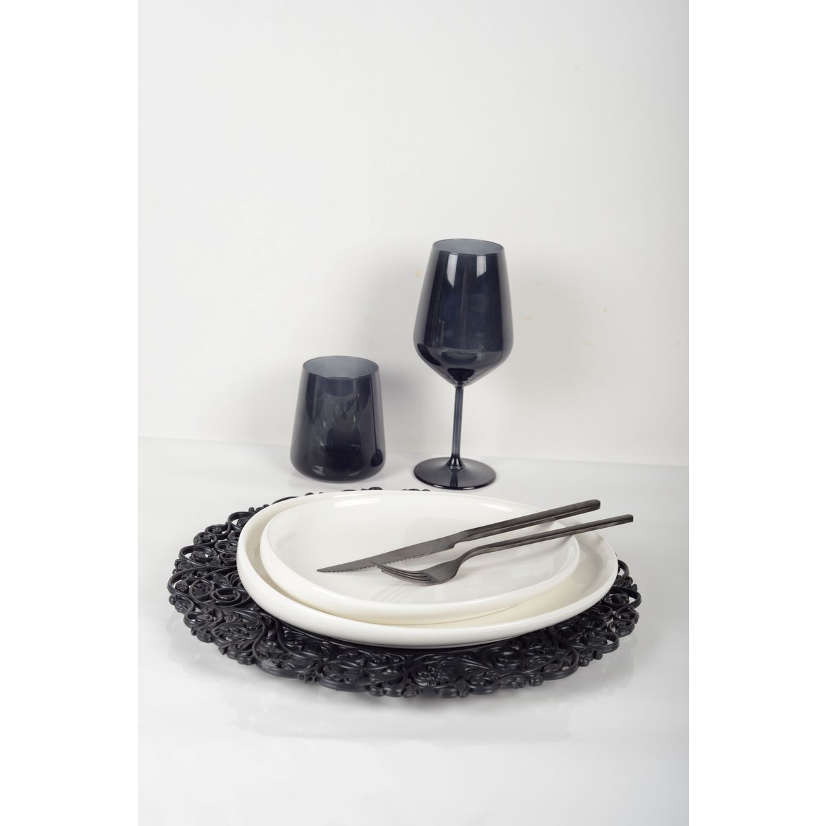 Black wine glasses - Lot 6