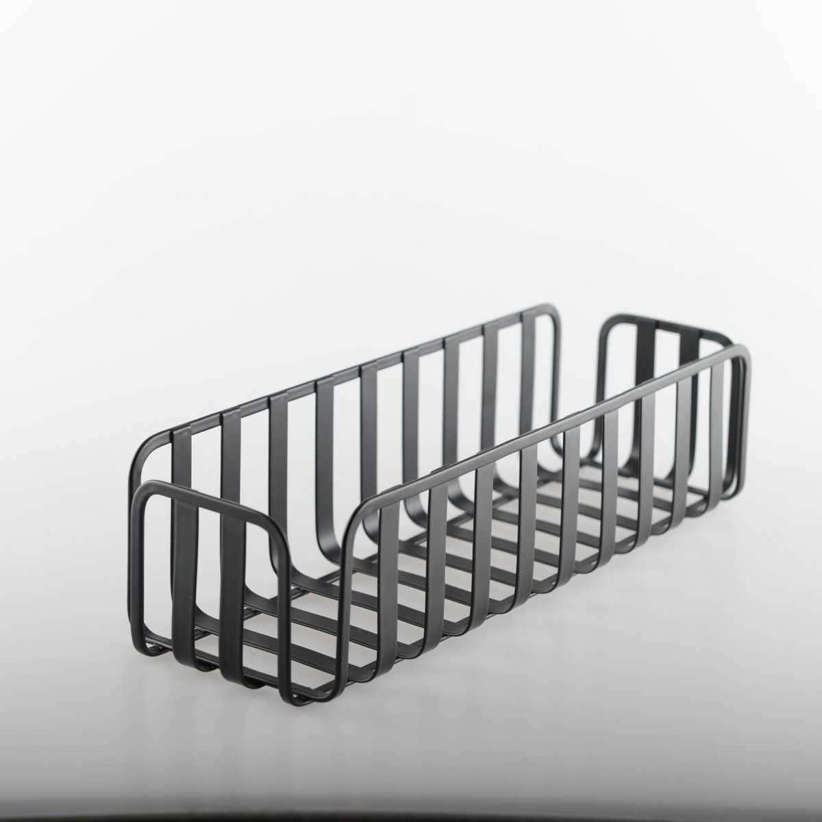 Black bread basket