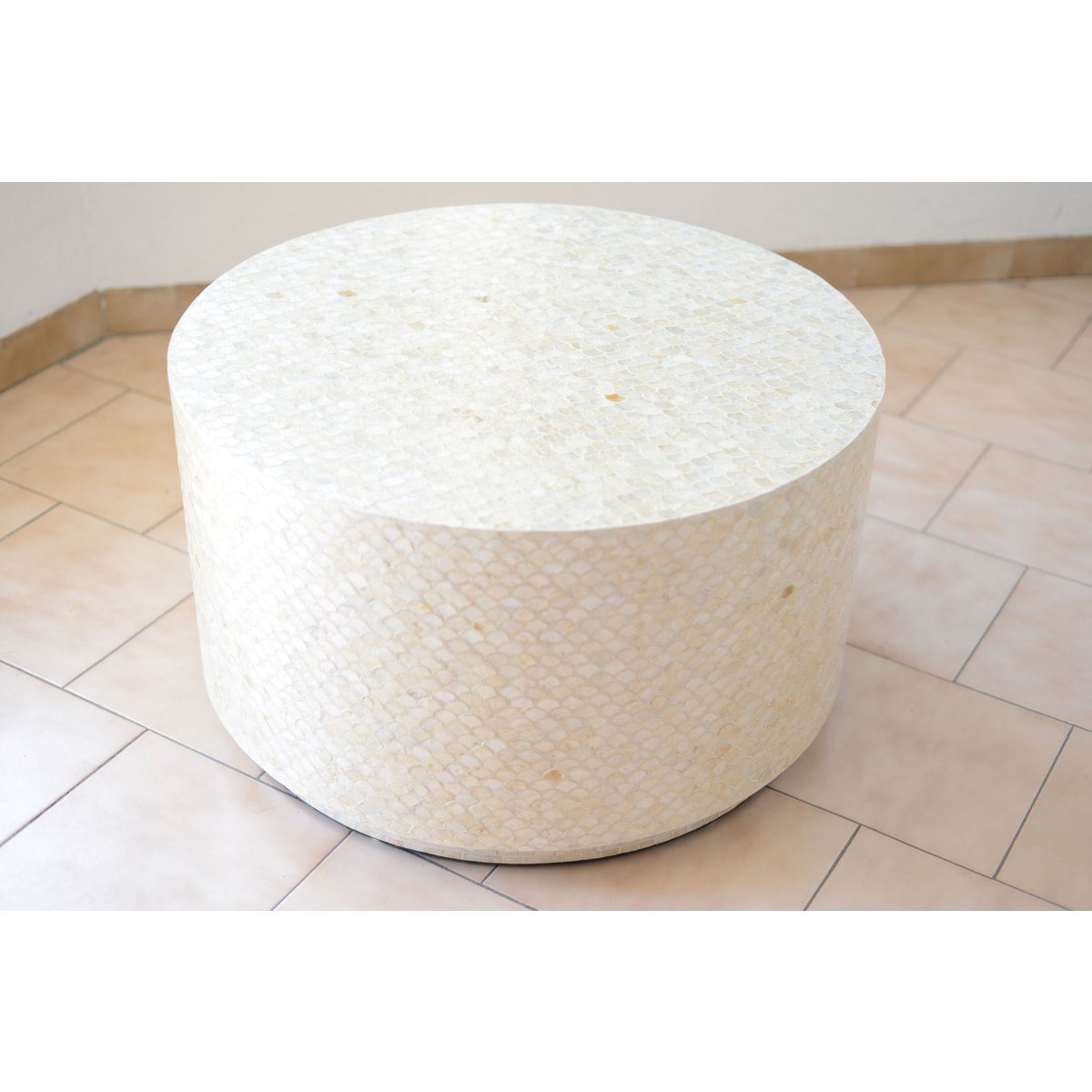 TISCH BASSE BLANCHE NACREE 76X76X44CM